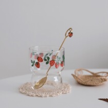Different small strawberry original ins retro glass water Cup breakfast cup strawberry cup Milk Cup heat-resistant