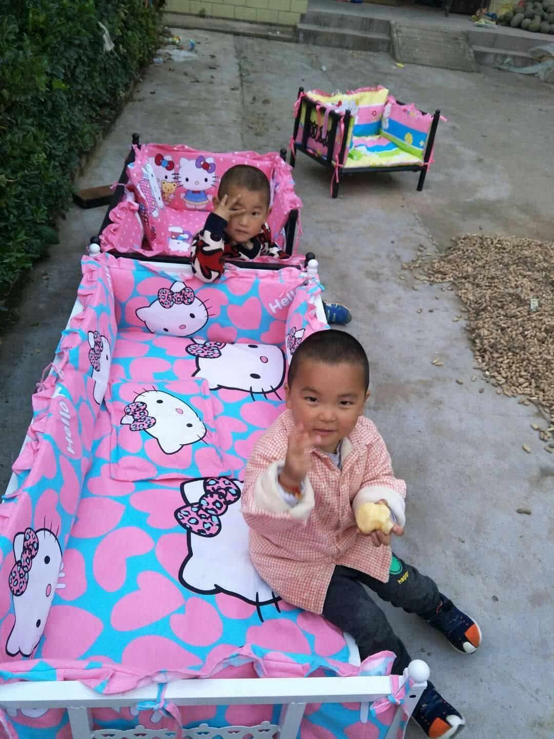 Dog kennel mattress pad factory direct selling pet bedding bed surround dog bed mattress pillow removable and washable pet supplies