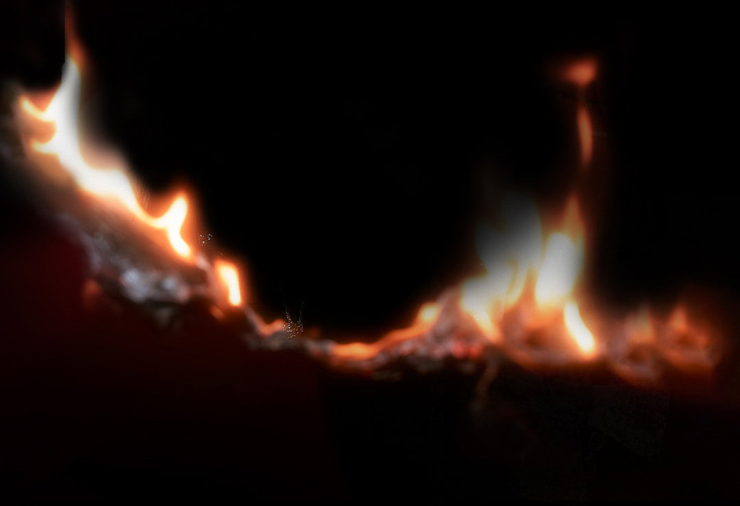 【中國直郵】 小奧汀 伊藤潤二狂熱聯名 富江立體浮影腮紅盤 狂花腮紅盤 01心動失溫 10g