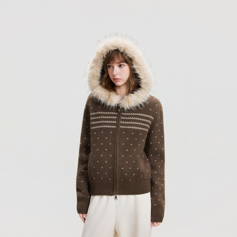 Hoa Niche Design Fair Isle Large Fur Collar Knitted Cardigan Jacket for Women, Spring and Autumn, Loose Fit, Slimming, Versatile Sweater Hoa Niche Design Fair Isle Large Fur Collar Knitted Cardigan Jacket for Women, Spring and Autumn, Loose Fit, Slimming, Versatile Sweater