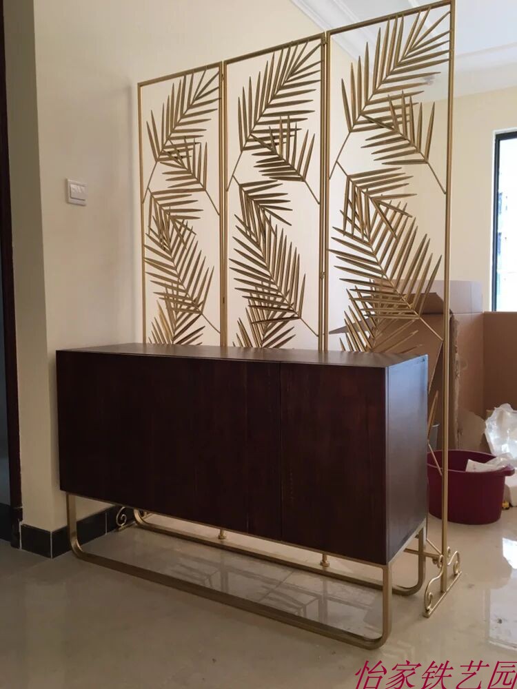 Eurostyle New Splicing Metal Iron Art Living Room Yellow Gold Hotel Lobby Hotel Leaves Geometry Hollowed-out Folding Screen