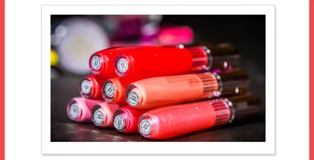 YOYA / Yuya hoa 漾 cô đặc màu son bóng 4.5ml son dưỡng ẩm không thấm nước son môi không dấu 	son bóng lipice	