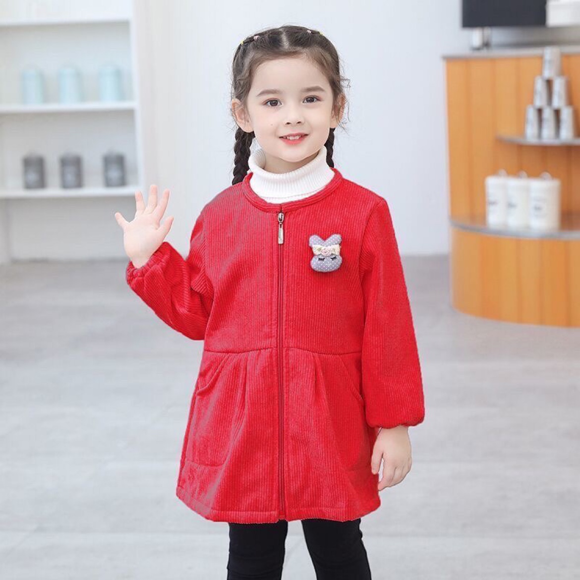 New zippered corduroy blouse is dirt-proof and easy to clean