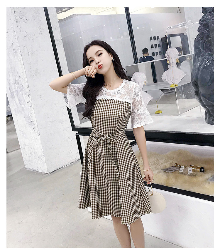 VK旗艦店 韓系格子蕾絲拼色喇叭袖蝴蝶結短袖洋裝