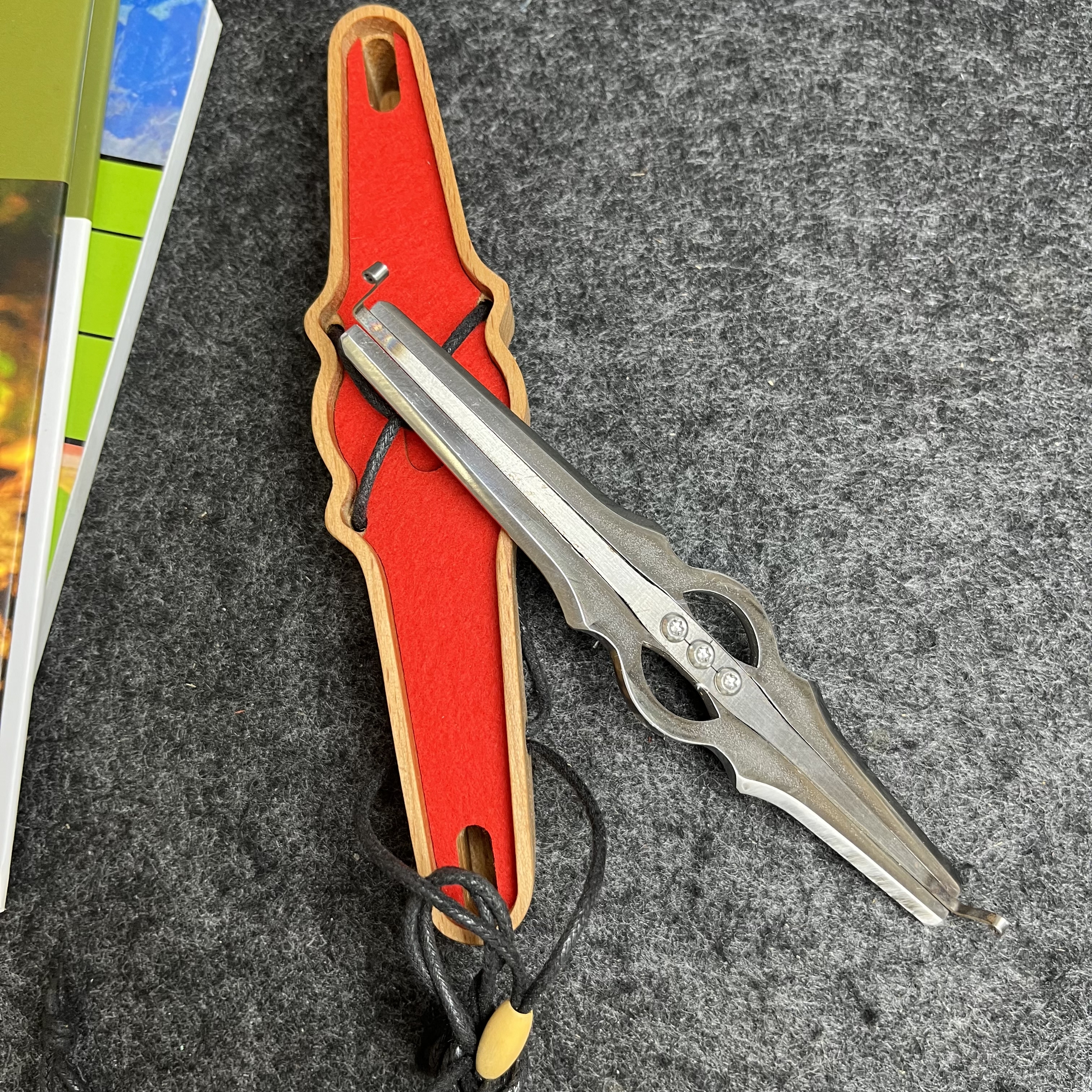 ロシアの二枚リード式喉歌楽器、口琴、ムクリエンティエンゴン