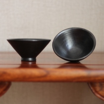 Yunnan Dali Jianchuan black pottery handmade bamboo hat tea tasting cup coarse pottery tea cup intangible inheritance guaranteed by Teacher Dong