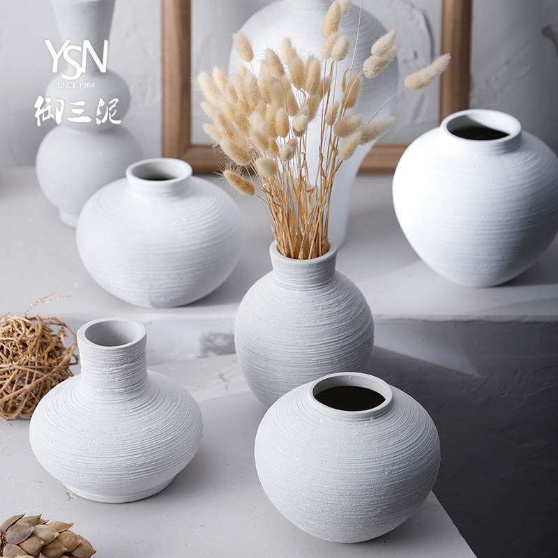 The Northern Japanese ceramic vases, dried flower flower Chinese zen sitting room place small pure and fresh and contracted flower implement restoring ancient ways