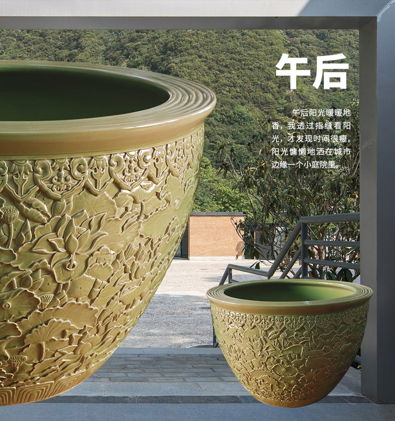 Jingdezhen ceramic cylinder to heavy tank lotus Chinese cornucopia courtyard sitting room design of ceramic cylinder water lily its