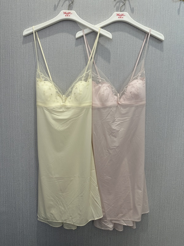 Maniform 26 Spring/Summer Lace Petal Cup Sexy Slip Dress 20312086