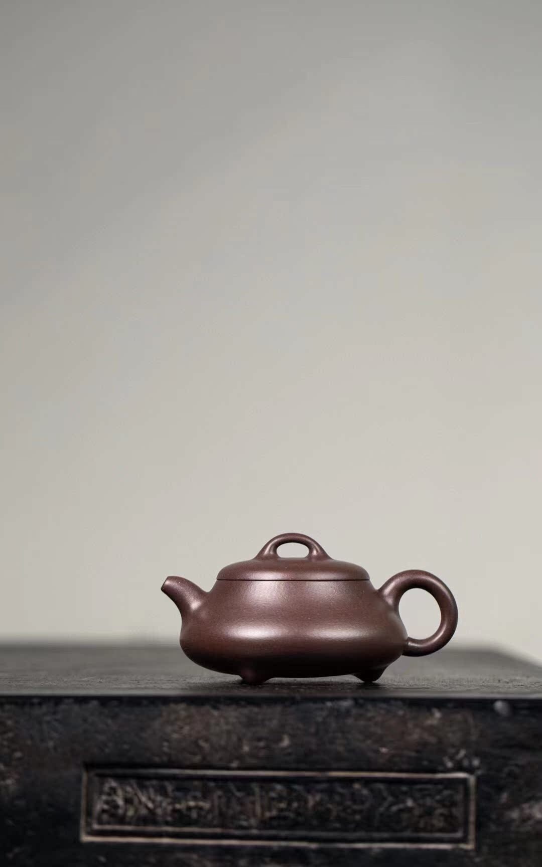 Tao Xiangxuan, Han Tang · Stone Ladle, Yixing raw ore purple sand pot, black star soil material, capacity 180c
