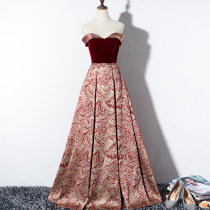 Evening gown 2022 new toast with a long line of high and expensive atmosphere The Annual Meeting of the Long Shoulders Host