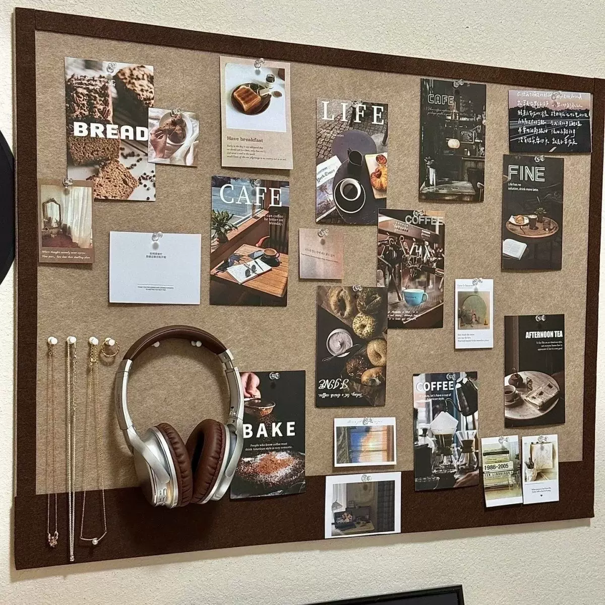 Accessory, self-adhesive storage system, hat, glasses, stand