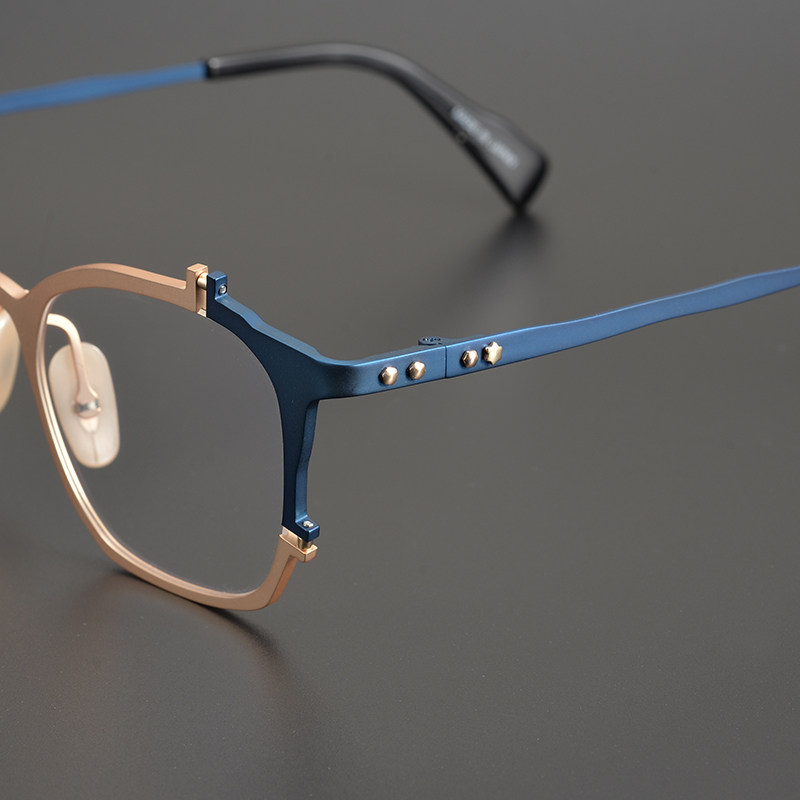 Japanese Artisanal Super Light Glasses Personality Irregular Box Men And Women Pure Titanium Frames Can Be Worthy Of Myopia Anti Blue Retro