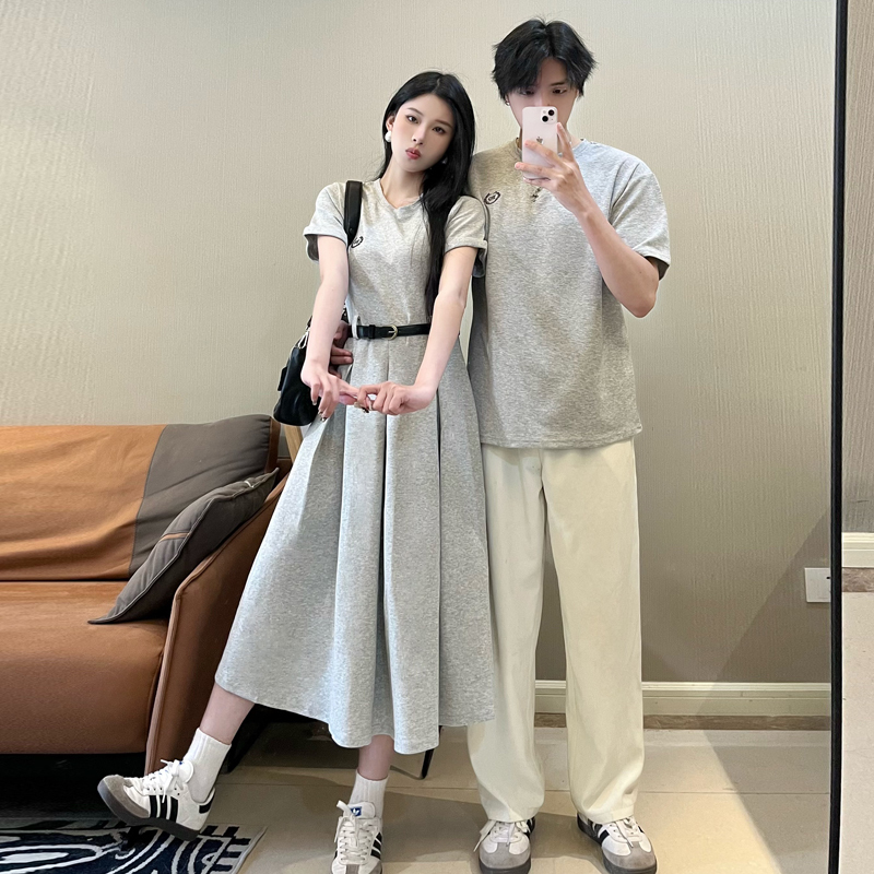 Couple Outfits 2026 New Summer Style One-Piece Dress and Skirt, Preppy Style Dress, Waist-Cinching Slimming Long Skirt, Short-Sleeved T-Shirt for Men