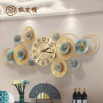 Fenglan love light luxury minimalist wall clock living room home creative iron mute art clock Wall atmospheric wall watch