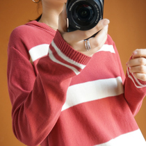 The heart enchants finally wait until the new even cap woman sets loose Korean version of striped knit cotton linen 100 lap Wei YI