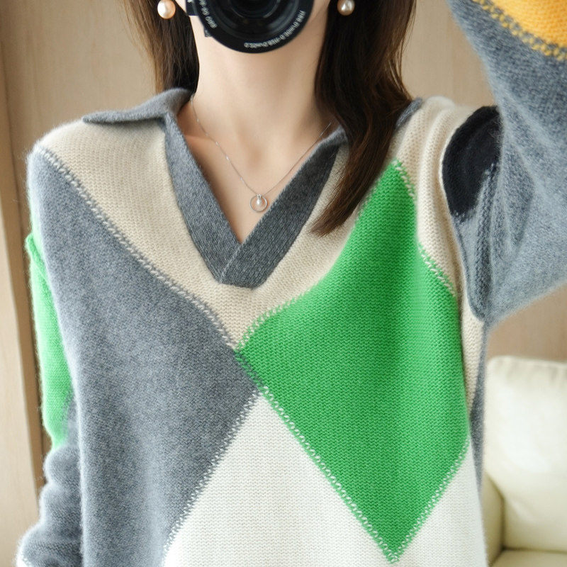 Beauty is inadvertently~2022 autumn and winter new V-neck sweater women's color matching thin loose lapel contrast color sweater