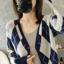 The 100 change is the 100 lap ~ 2021 autumn winter new wool cardiovert lady sashimi with lazy wind V neckline cardiovert blouse