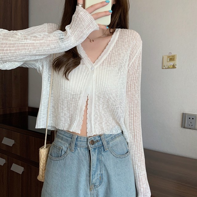 White ice silk sweater for women, sun protection cardigan jacket, summer thin long-sleeved short v-neck top, air-conditioning shirt for outer wear