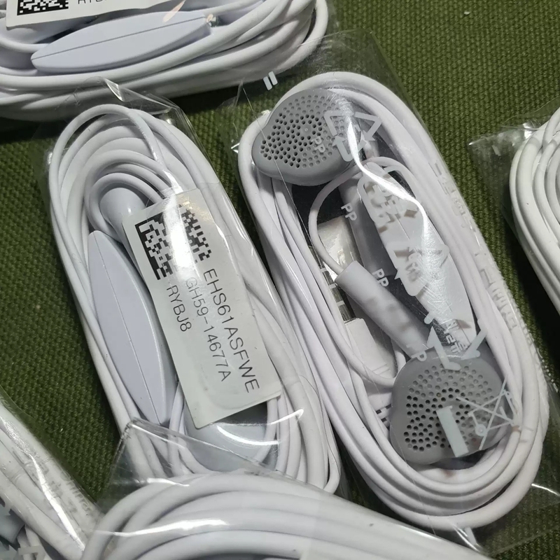 Suitable for Samsung Mobile Phone Original Headphones Genuine Original Flat Head Earplugs 3.5mm with Microphone Wire Control 