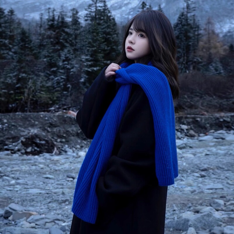 Pure Wool Thickened Knitted Scarf for Women, Winter Klein Blue Warm Japanese-Style Royal Blue Neck Warmer with a High-End Vibe