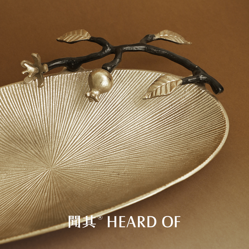 Hear about the "Pomegranate Branch Brings Sweetness" Indian-Style New Chinese Fruit Plate, a Golden Creative Light Luxury Tray with a High-End Feel