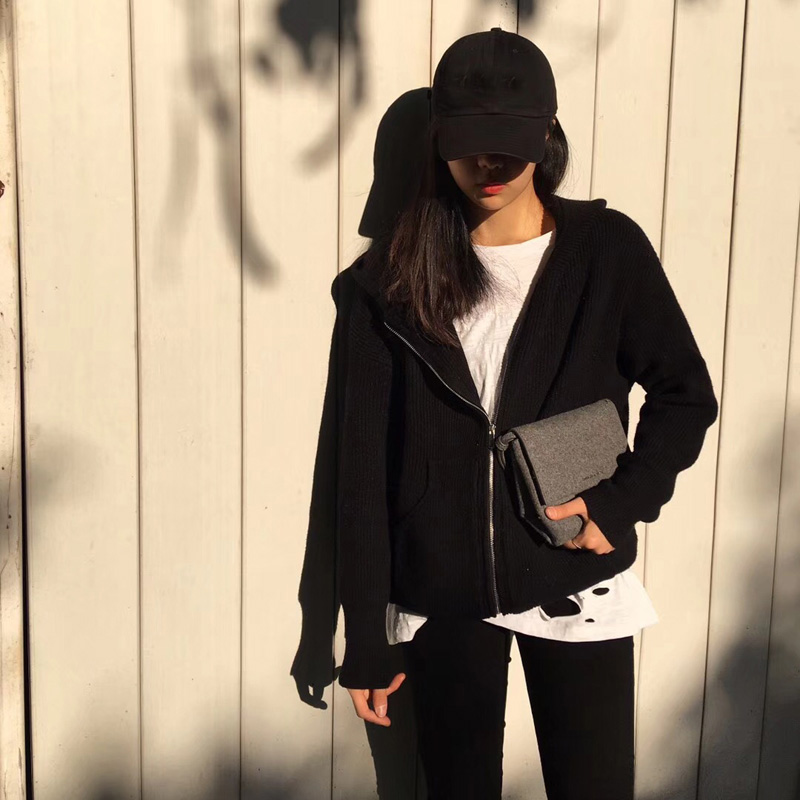 Trạm châu âu 2018 mùa thu thời trang mới trùm đầu đan áo khoác nữ lỏng mỏng áo len màu đỏ cardigan giản dị áo len lông thỏ