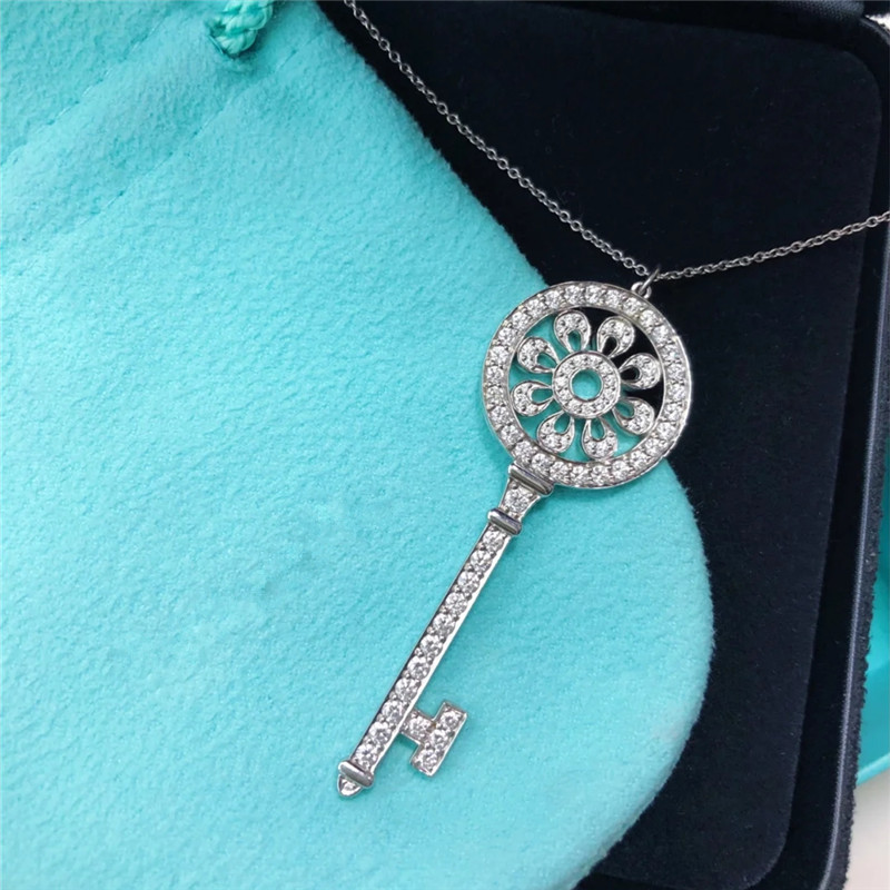 s925 S925 - Small silver - set solar key - small high - sense sweater chain lady with a long - term temperament necklace