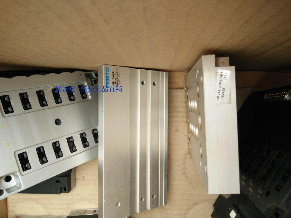Original FESTO CPV14-VI-P4-1 8-B 152425 Spot sales fake one-lose ten