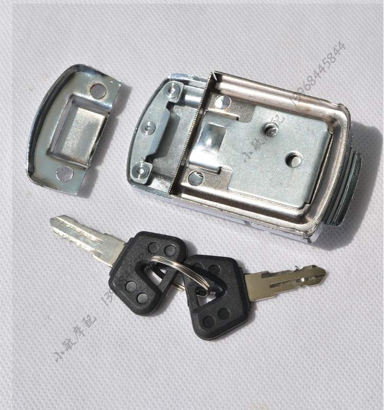 Phụ kiện xe máy cừu lớn cừu lớn 150 đuôi khóa hộp lớn tàu 250 thân khóa thuyền vua khóa đuôi thùng đựng đồ xe máy giá rẻ