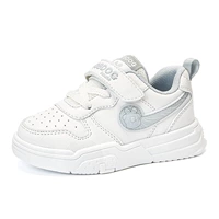 61 белый серый [поверхность кожи]