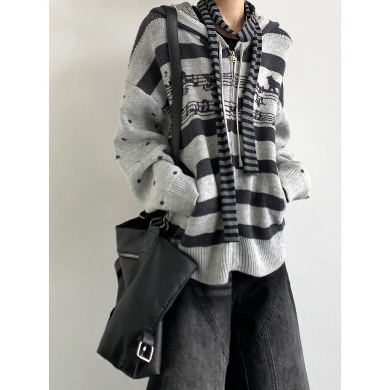 Is1993 September New Autumn Wasteland Style Hooded Knitwear for Men and Women with Musical Note Jacquard Stripes, Casual Sweater Jacket Is1993 September New Autumn Wasteland Style Hooded Knitwear for Men and Women with Musical Note Jacquard Stripes, Casual Sweater Jacket