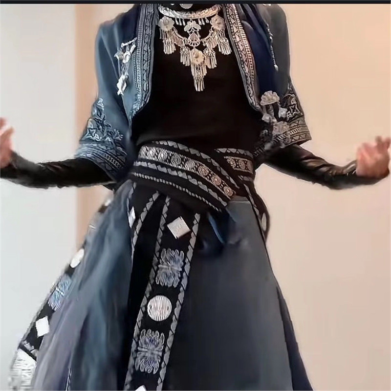 Miao Ethnic Youth Cosplay Costumes Couple Style Exotic Miao Ethnic Clothing Ancient Costume Miao Ethnic Girl Ancient Style Set