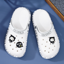 Hole shoes mens summer outdoor wear trend 2021 non-slip outdoor wear sandals Baotou mens students thick-soled slippers men