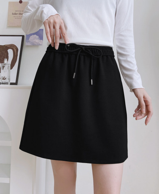 Autumn and Winter Versatile Casual Short Skirt, Anti-Exposure Elastic Skirt, High-Waisted Plus Size Elastic Waist Sports Short Skirt, Spring and Autumn