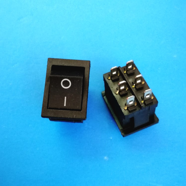 Six-footed two-gear rocker switch black 6-foot 2 gear 15 * 21mm Boat-shaped power switch copper feet