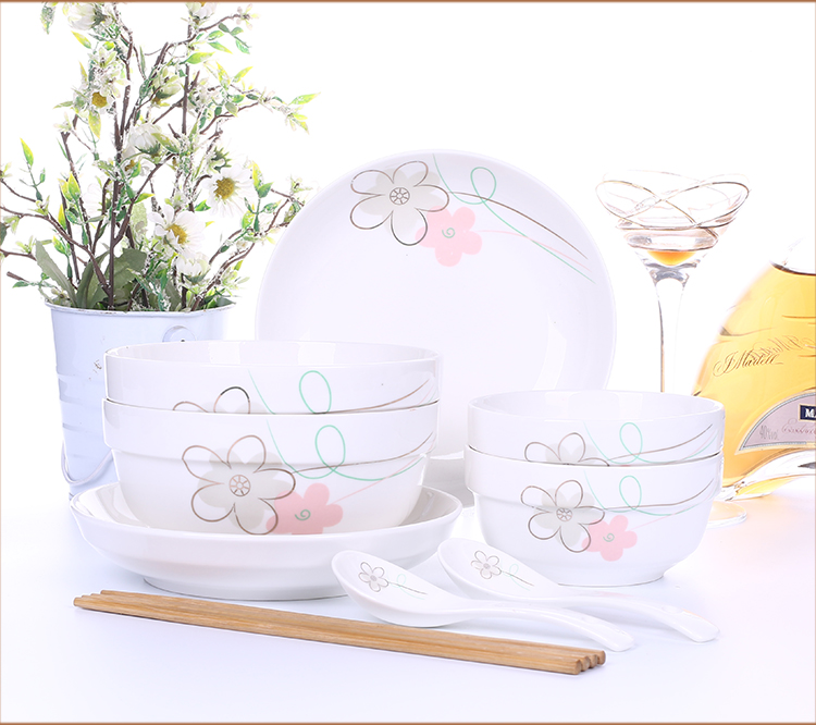 Nhà đặc biệt miễn phí kết hợp bộ đồ ăn bằng gốm sứ bát cơm bát súp nồi mì bát đĩa kết hợp lò vi sóng dĩa trắng