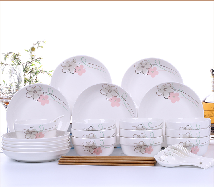 Nhà đặc biệt miễn phí kết hợp bộ đồ ăn bằng gốm sứ bát cơm bát súp nồi mì bát đĩa kết hợp lò vi sóng dĩa trắng