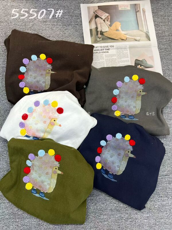Autumn New Product: Snow Peak Cotton Craft Towel Embroidery Colorful Hedgehog T-Shirt, Round Neck Pullover, Loose Casual Top for Women