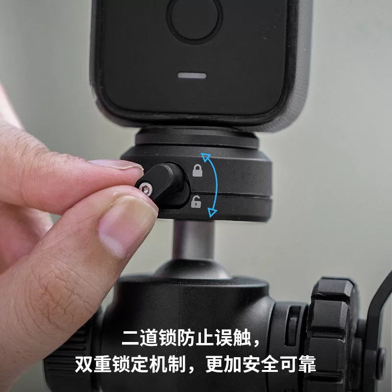 Camera, universal set, tripod, mobile phone with accessories, scale 1:4