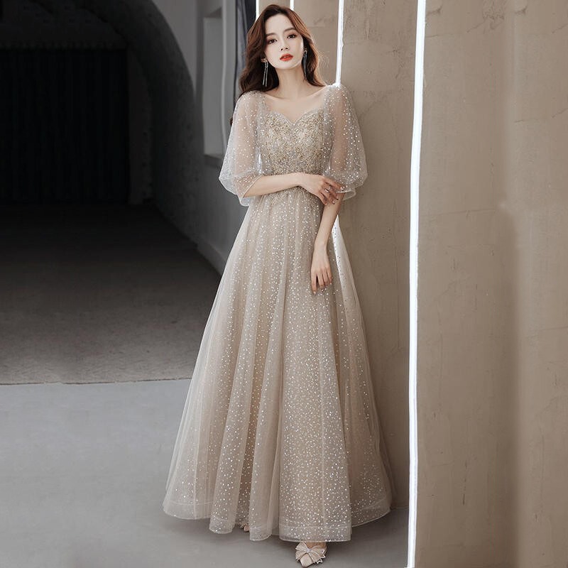 High-End Plus-Size Evening Dress for Women 2026 New Style, Sophisticated and Artistic, Light Luxury, Niche Banquet Host Adult Dress