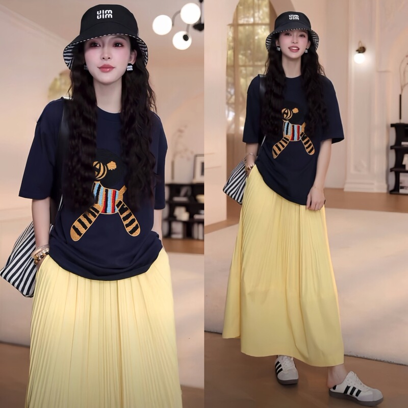 Nursing Clothes Outing Set Fashionable Summer Loose Mid-Length T-Shirt + Pleated Skirt Postpartum Breastfeeding Two-Piece Set Nursing Clothes Outing Set Fashionable Summer Loose Mid-Length T-Shirt + Pleated Skirt Postpartum Breastfeeding Two-Piece Set