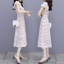 Summer dress 2021 new female chiffon dress gentle style French long waist thin socialite temperament wave point skirt
