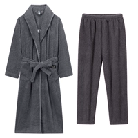 Для женщин — темно-серый одинарный халат в полоску с лацканами + пижама.
