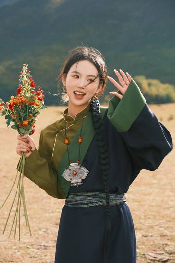 Tibetan Clothing 2024 New Style Tibetan Clothing for Women, Fresh and Elegant Tibetan Style Clothing, Tibetan Robe, Tibet Lhasa Travel Photography Clothing