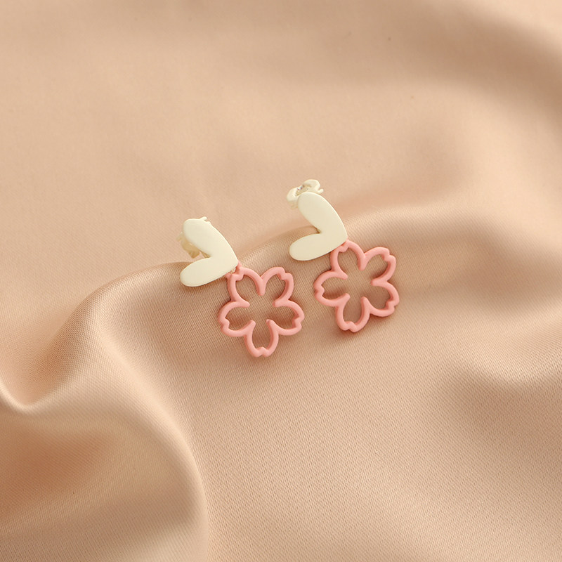 Hit Color Loving Flowers Earrings Small Crowd Design Sense Minimalist Personality Temperament Sweet ear Ear Clips Without Ear Clips