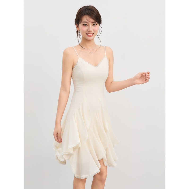Bplusm 2026 Autumn Moonlight White Lace Patchwork Irregular Mermaid Hem Fairy Strap Dress Bplusm 2026 Autumn Moonlight White Lace Patchwork Irregular Mermaid Hem Fairy Strap Dress