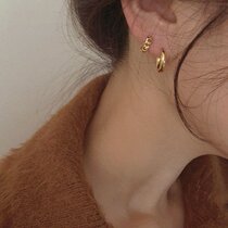 Double ear hole without picking ear stud female 925 sterling silver temperament Korean simple earrings small twist earrings