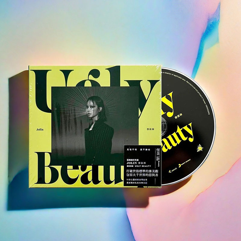 ジョリン・ツァイの「Ugly Beauty」CD＋歌詞ページ（台湾版）