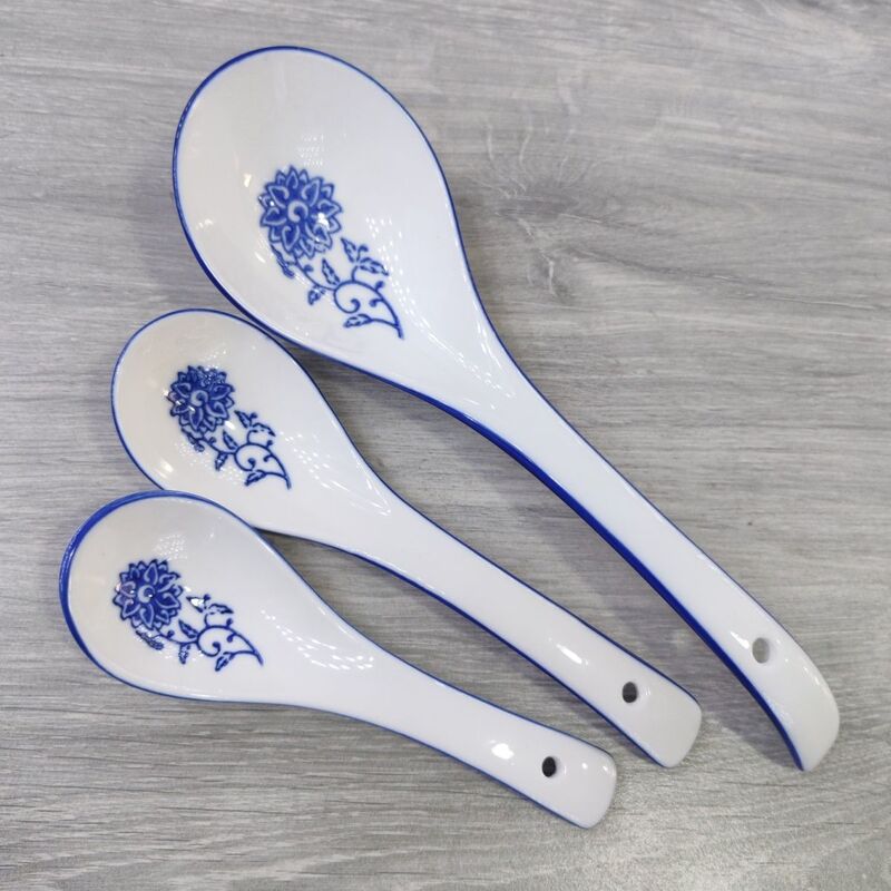 Blue and White Porcelain Large Soup Spoon, Ceramic Small Soup Spoon, Porridge Spoon, Ladle, Hotel and Home Use, Underglaze Color, High-Temperature Porcelain, Creative Tableware